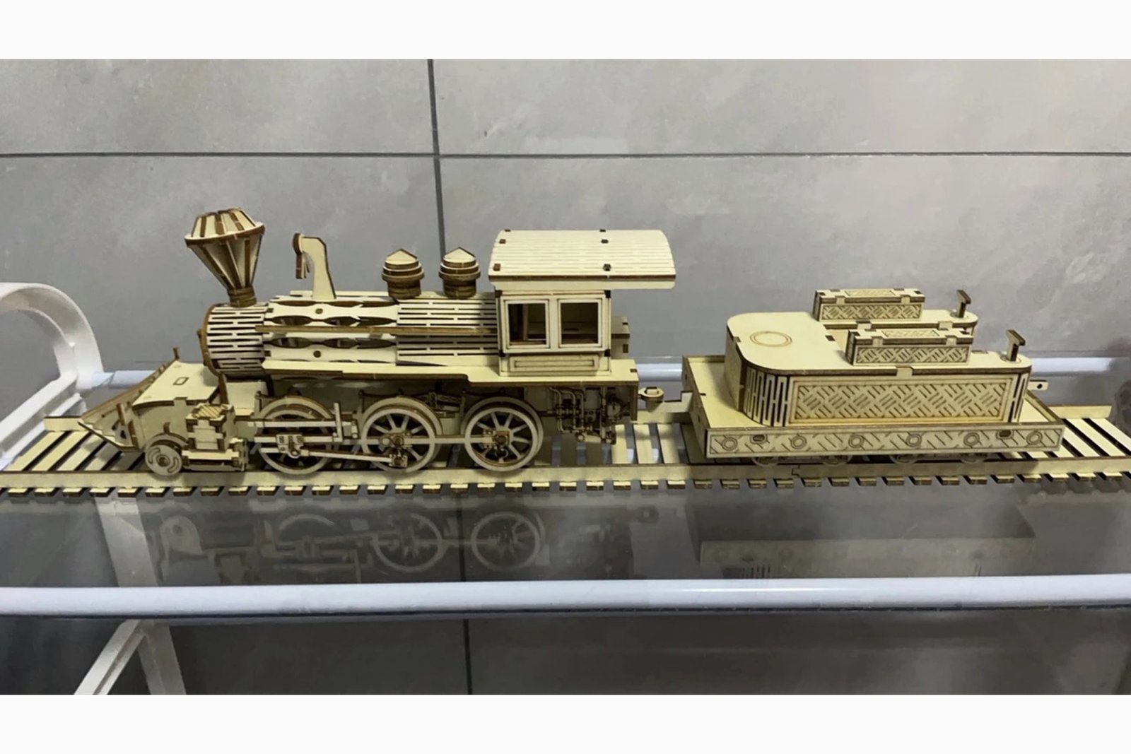 Steam Locomotive Mechanical Engineering Model