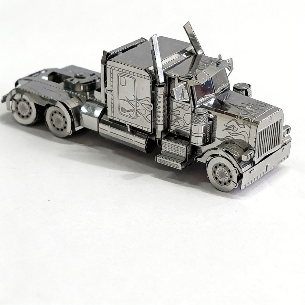 Metal Truck Engineering Model